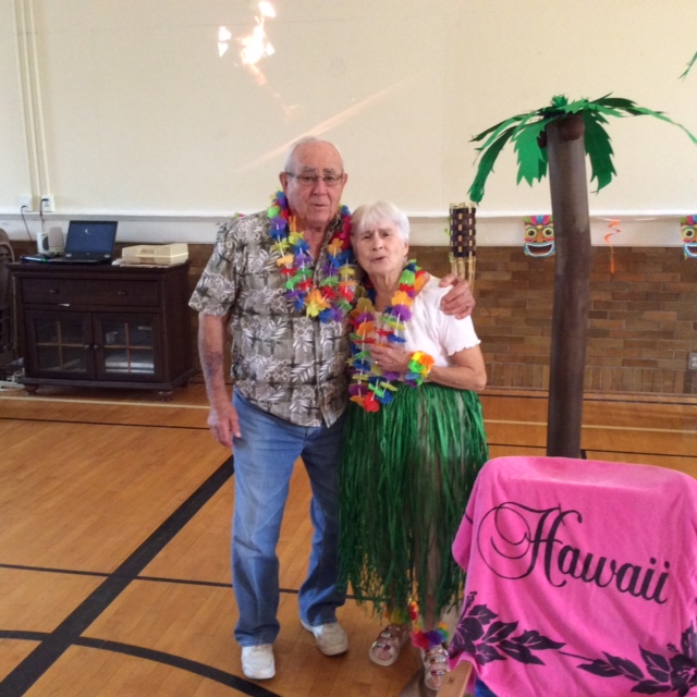 2015 photo luau Joan n Harlen Lawrence